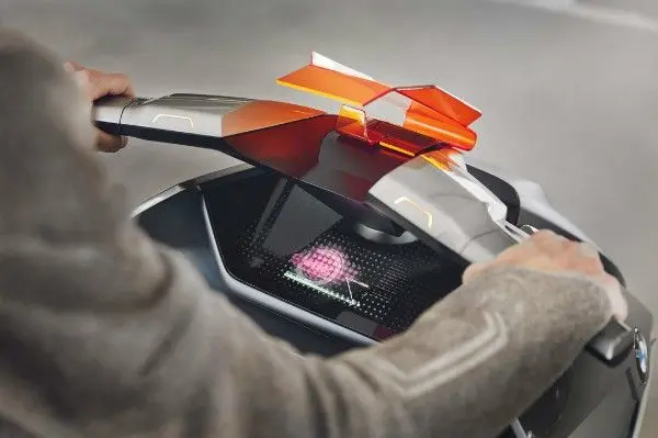 Сенсорная панель BMW Concept Link