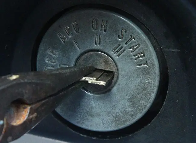 Старт стоп кнопка для замены ключа зажигания