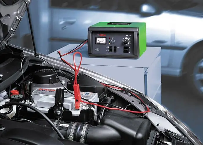 Пример зарядного устройства для автомобильного аккумулятора